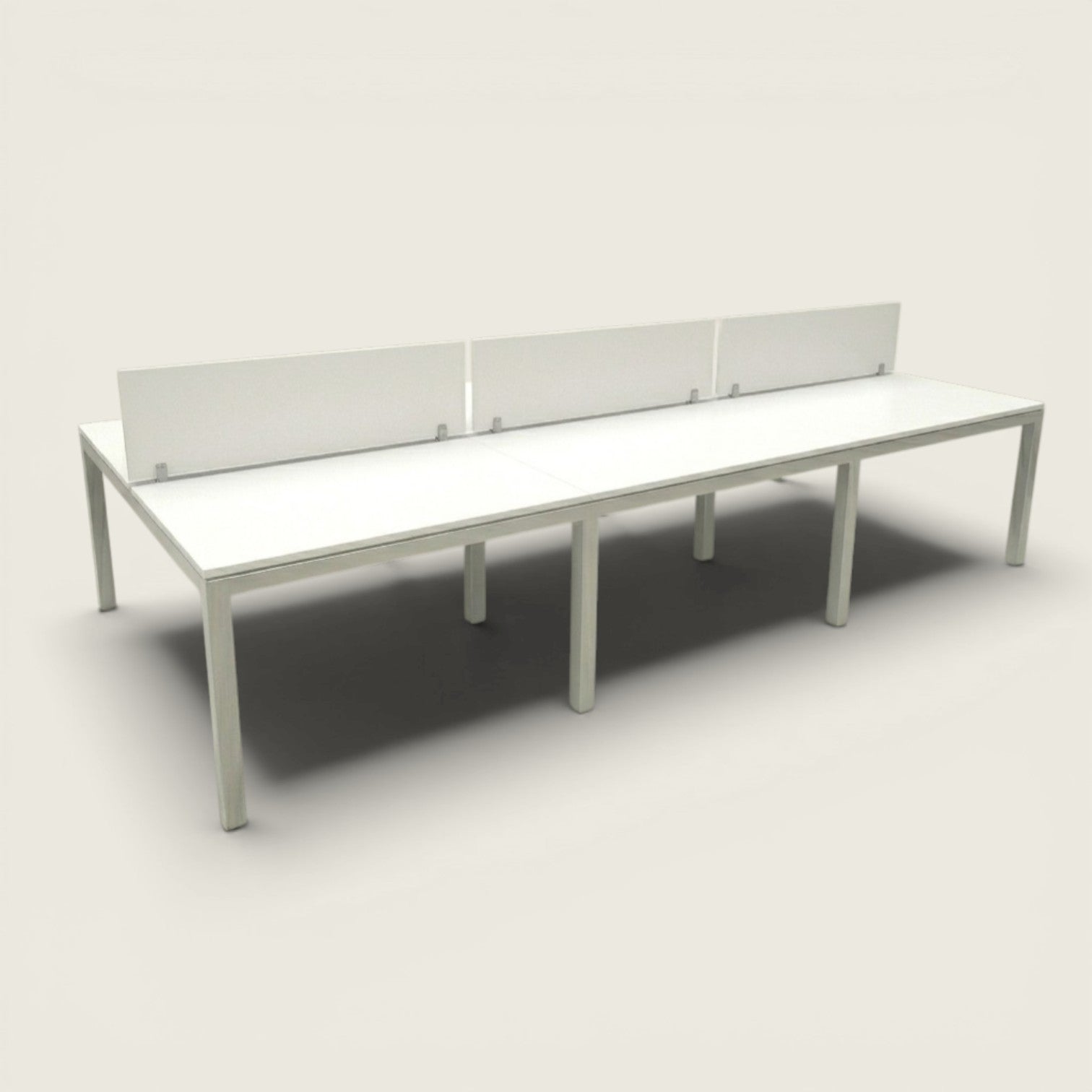 Dynamobel: Bureaubank 6-voudig 4200 x 1600 - Gerenoveerd
