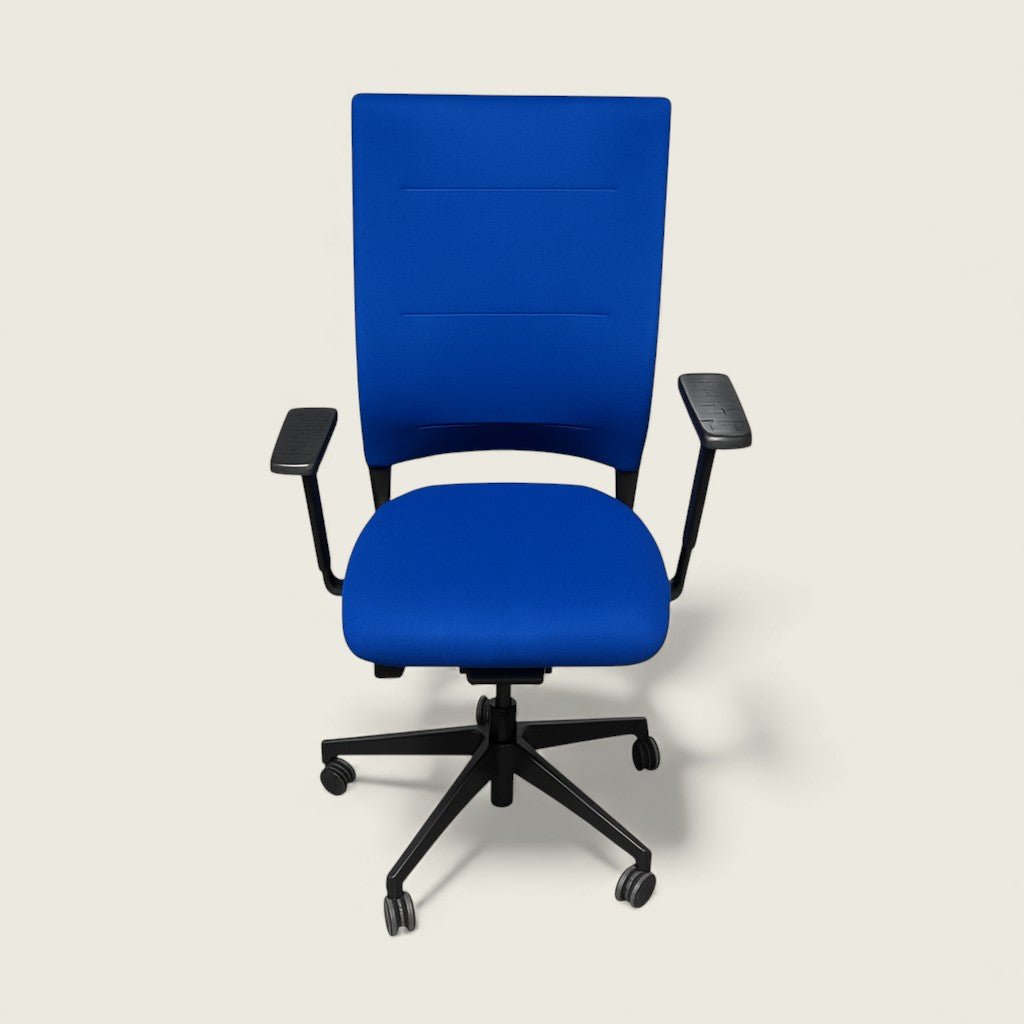 Sedus: Quarterback Task Chair in Blue Fabric - Refurbished