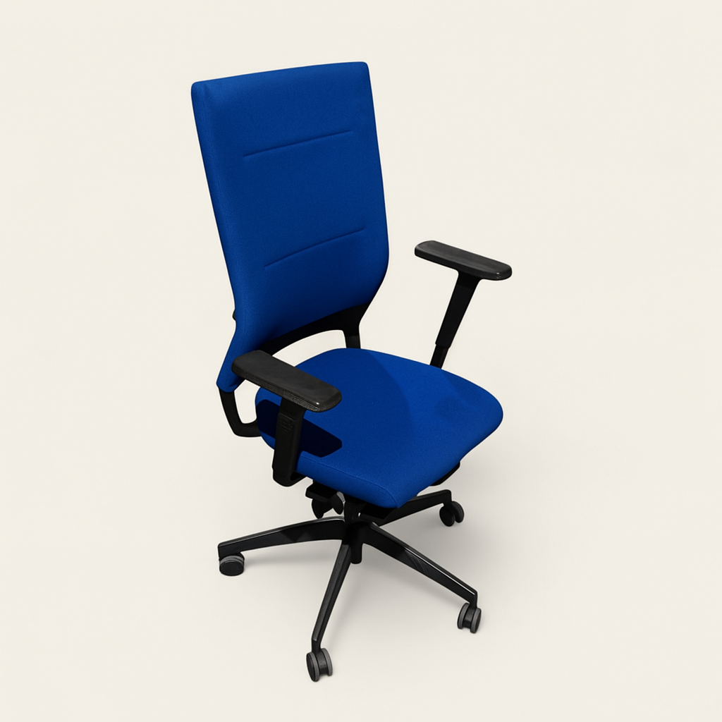 Sedus: Quarterback Task Chair in Blue Fabric - Refurbished