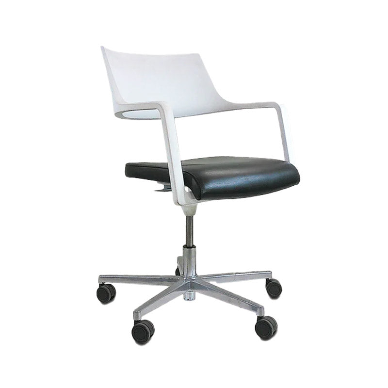 Brunner: Tempuro 6353/A Swivel Chair in Black Fabric - Refurbished