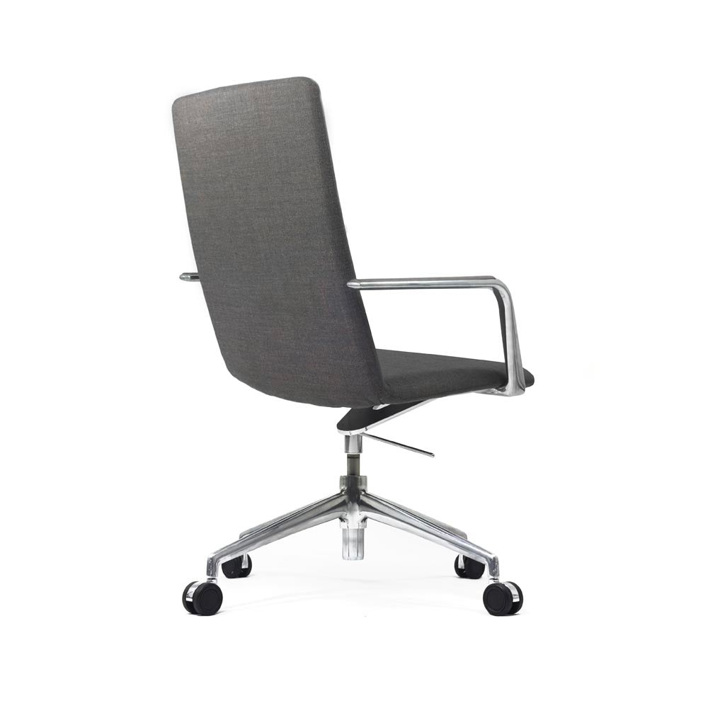 Brunner: Finasoft Medium Back Meeting Chair in Grey Leather - Refurbished