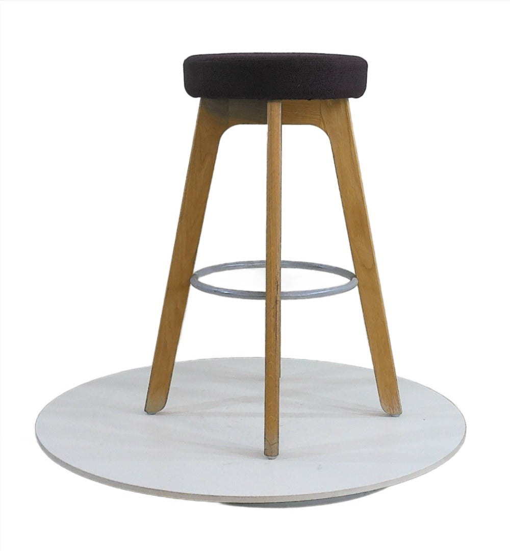 Connection: Centro High Stool - Refurbished