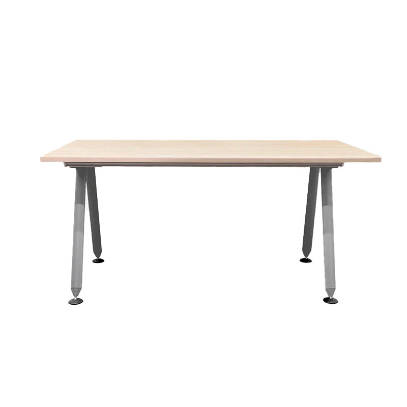 <tc>Herman Miller</tc>: <tc>Abak</tc> Ovale poot enkel bureau - Gereviseerd