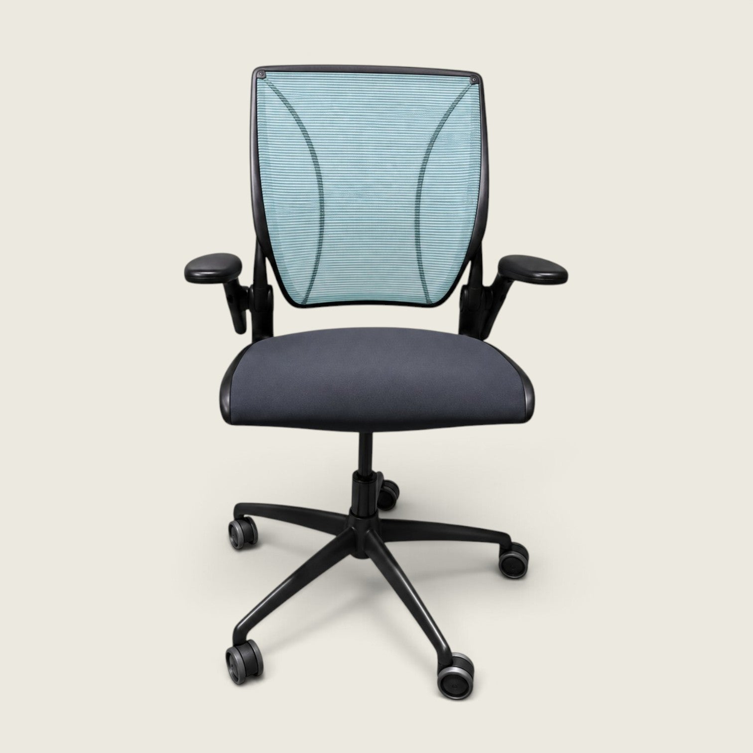 Humanscale: Diffrient World Task Chair in Blue Mesh - Refurbished