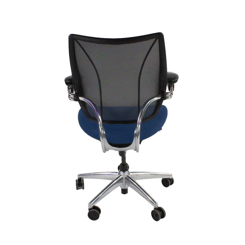 <tc>Humanscale</tc>: <tc>Liberty</tc> Bureaustoel met blauwe stof/aluminium frame - Gereviseerd