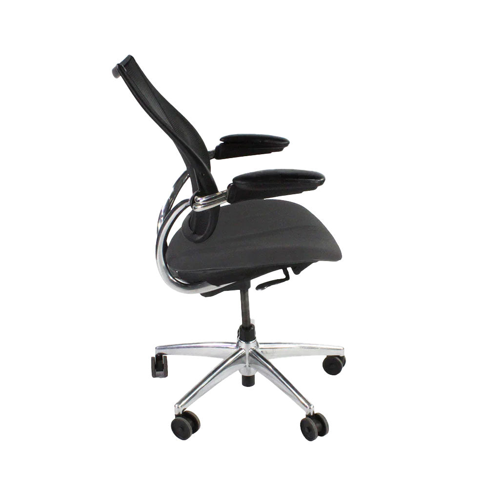 <tc>Humanscale</tc>: <tc>Liberty</tc> Bureaustoel met grijze stof/aluminium frame - Gereviseerd