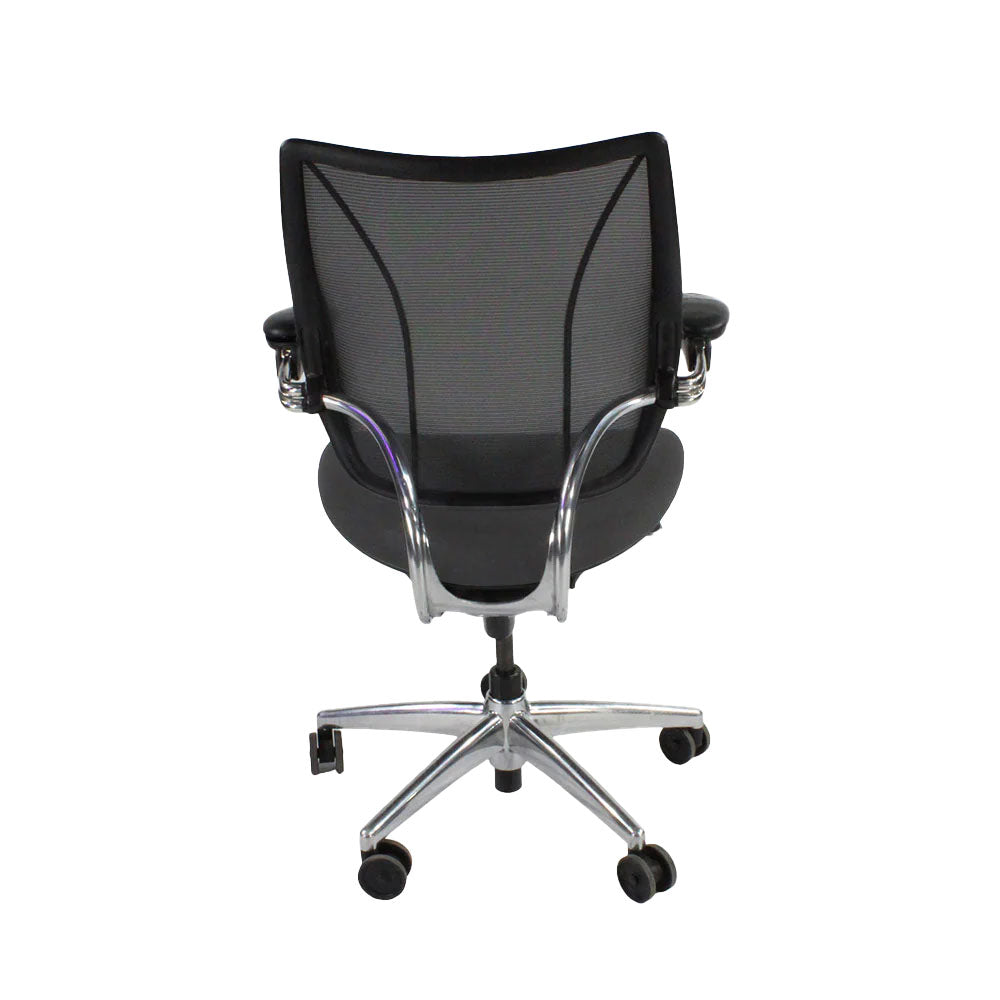 <tc>Humanscale</tc>: <tc>Liberty</tc> Bureaustoel met grijze stof/aluminium frame - Gereviseerd