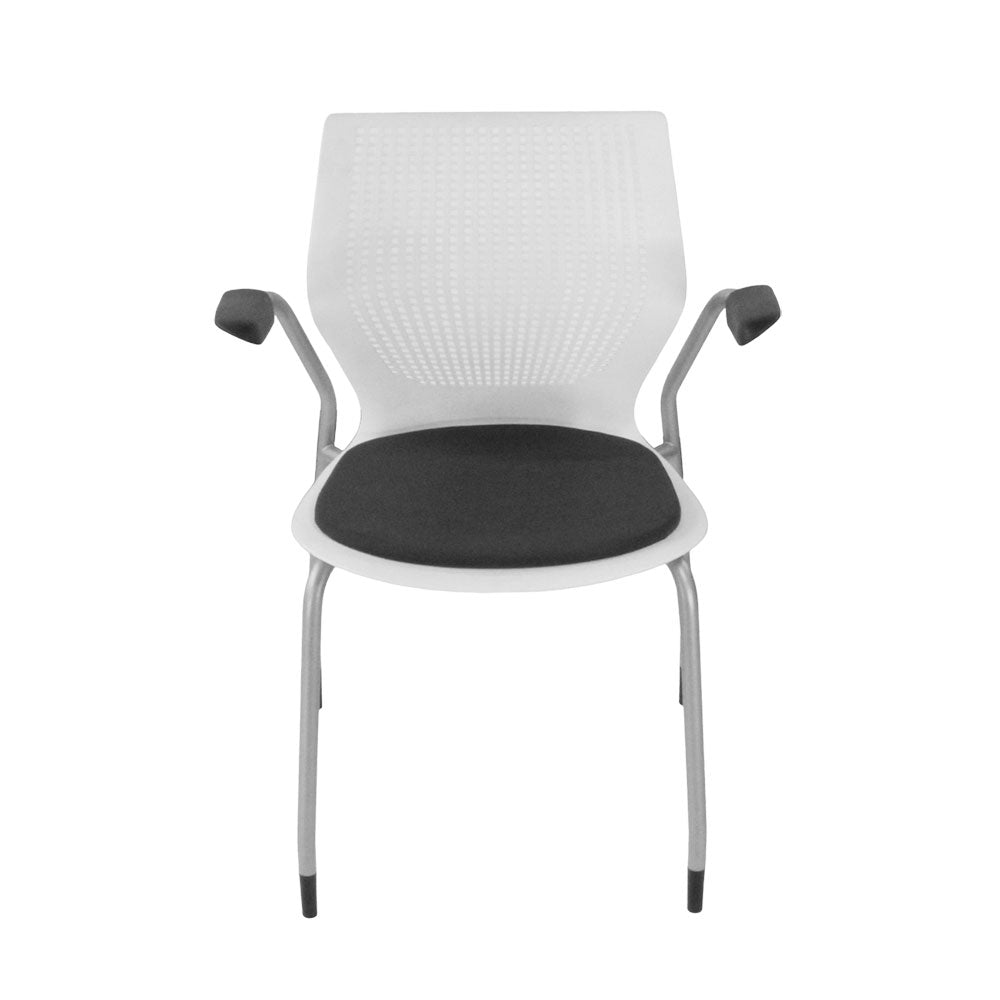 Knoll: Multigeneration Meeting Chair in Black Fabric - Refurbished