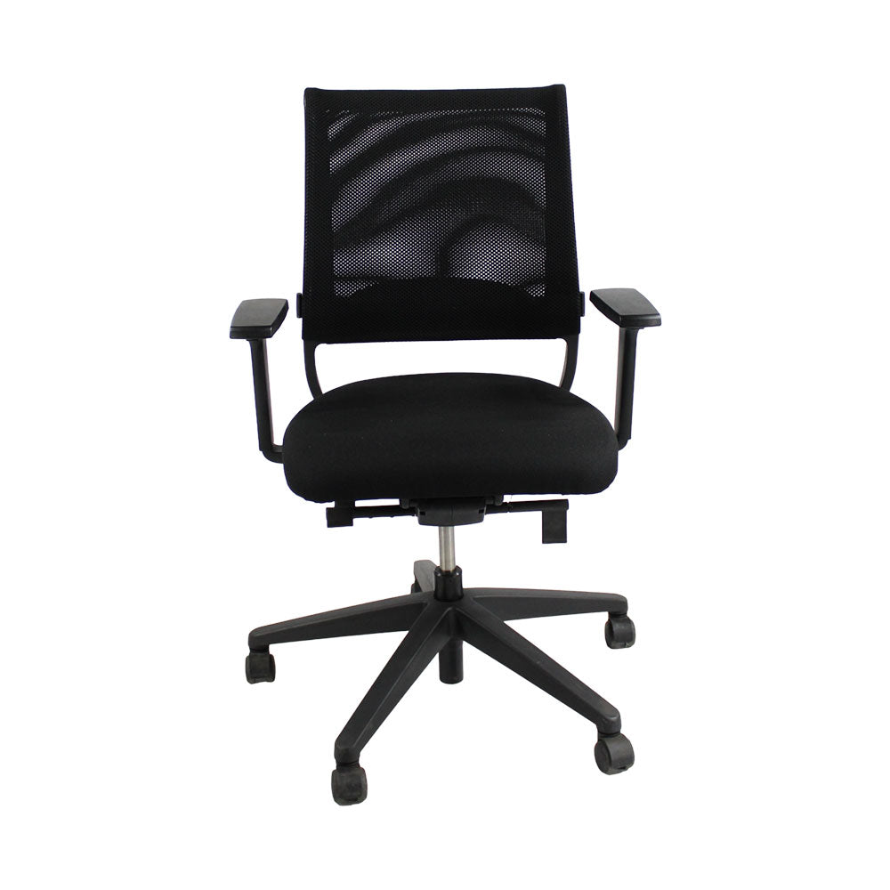 Sedus: Netwin NW-100 Chair with Mesh Back in Black Fabric - Refurbished