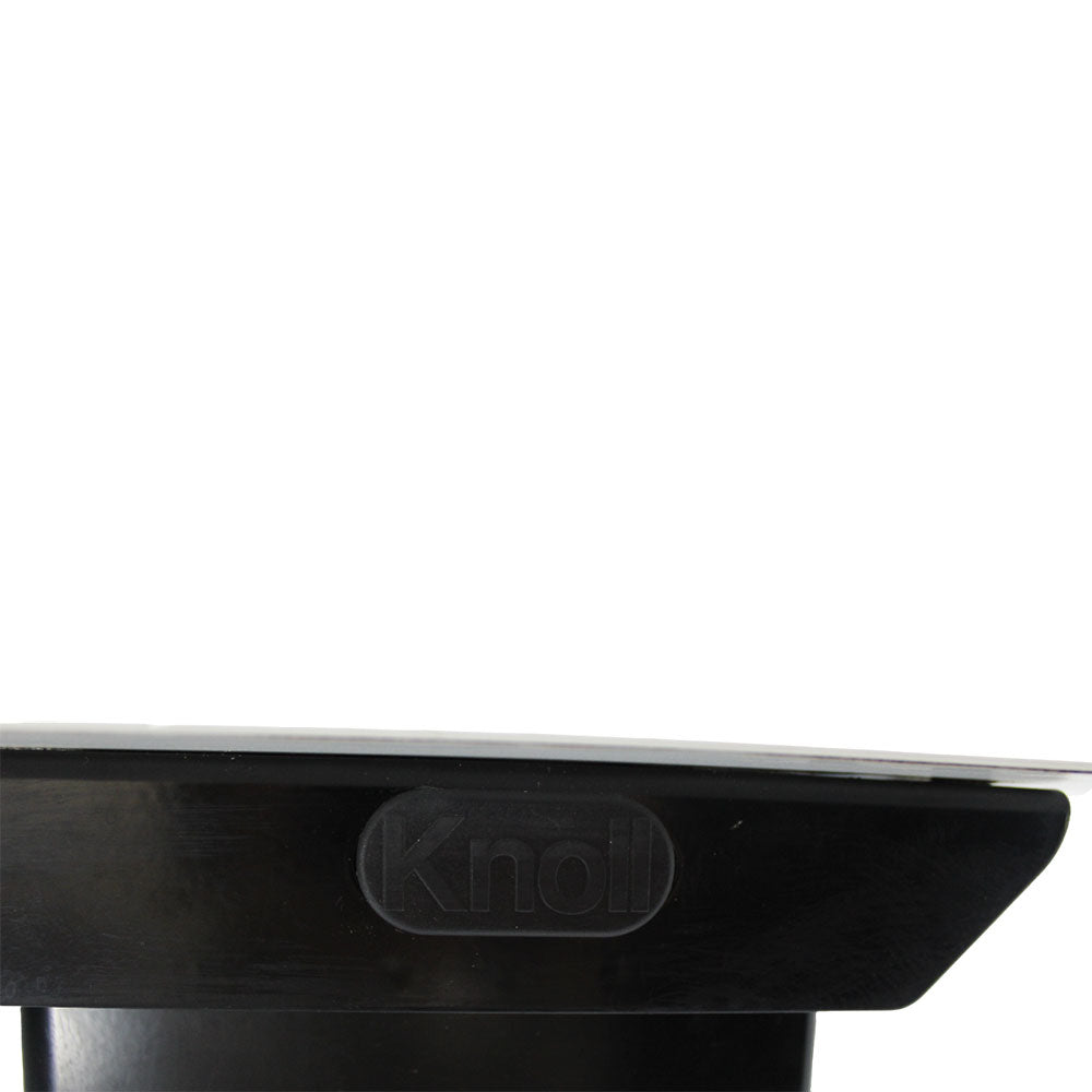 <tc>Knoll</tc>: Currents Desk - Gereviseerd