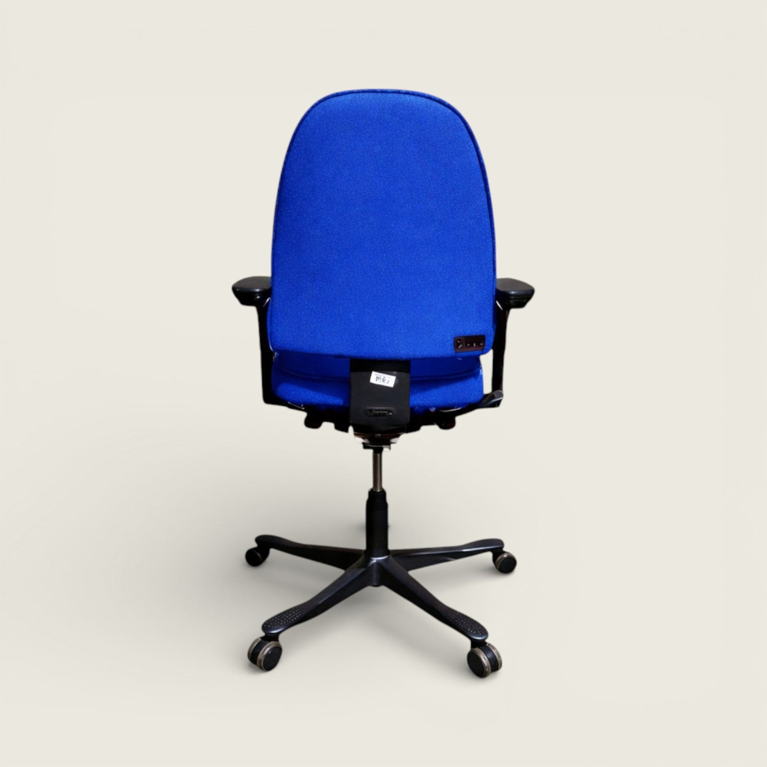 Kinnarps: Blue Secretarial Chair - Refurbished