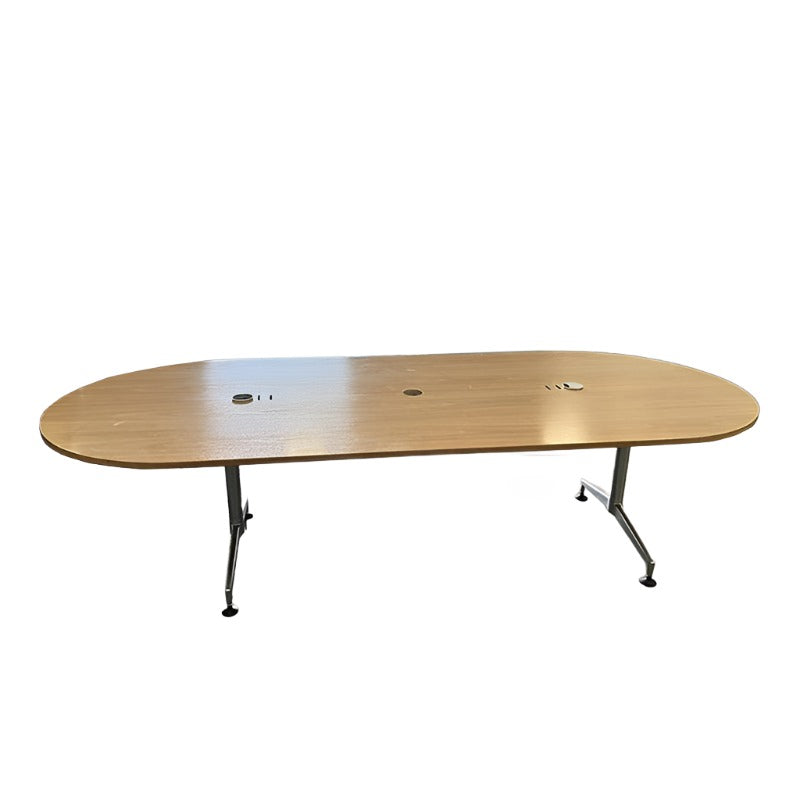 <tc>Kusch & Co</tc>: Vergadertafel - Gerenoveerd