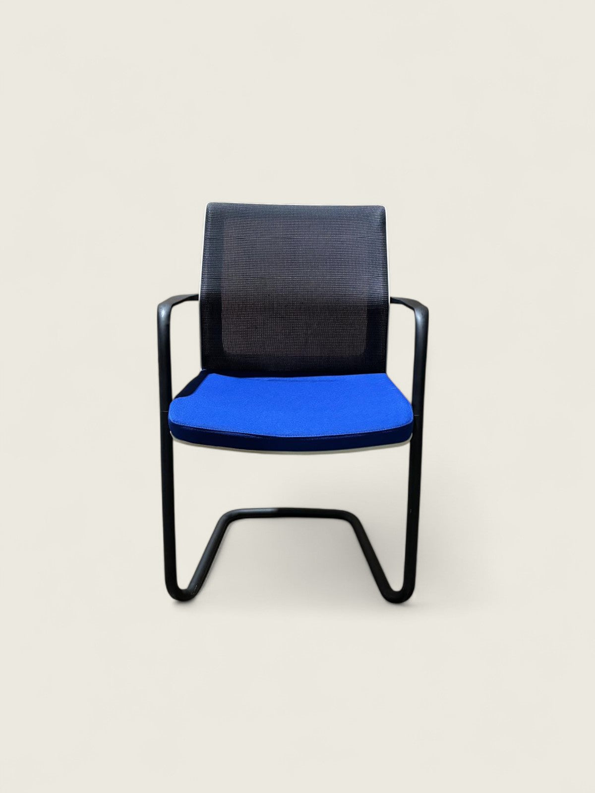 Orangebox: Workday Visitors Side chair - Refurbished