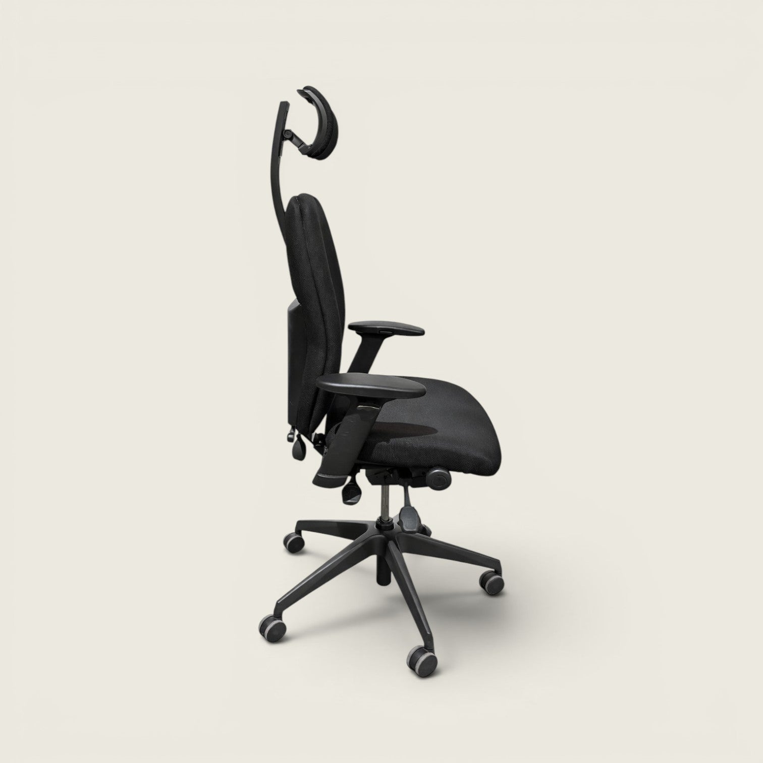 Posturite: Positiv Plus High Back with Headrest In Black - Refurbished