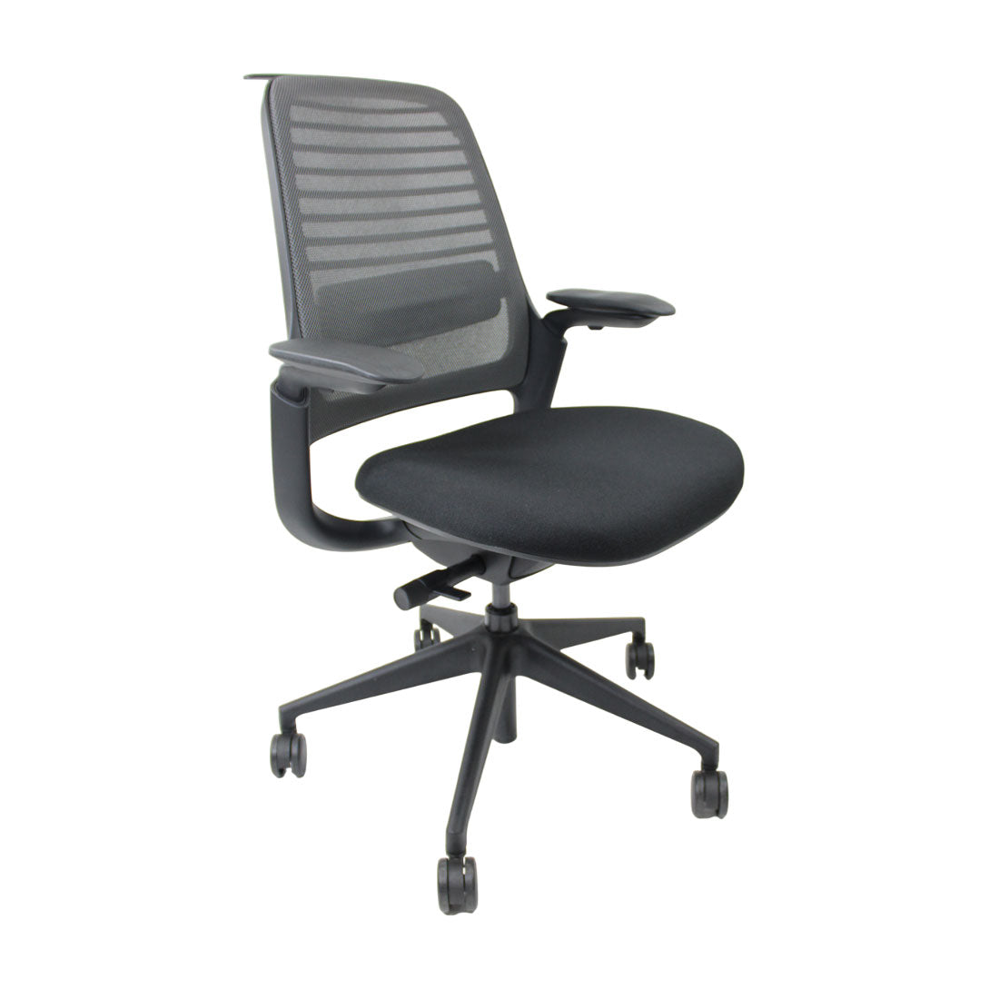 Steelcase: Series 1 Ergonomic Office Chair in Black Fabric - Refurbished