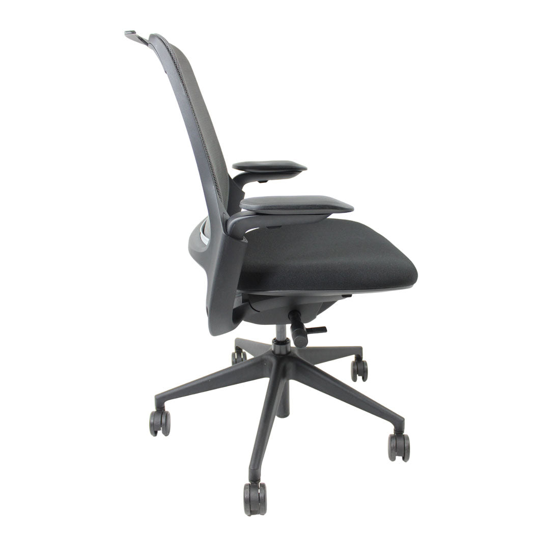 Steelcase: Series 1 Ergonomic Office Chair in Black Fabric - Refurbished