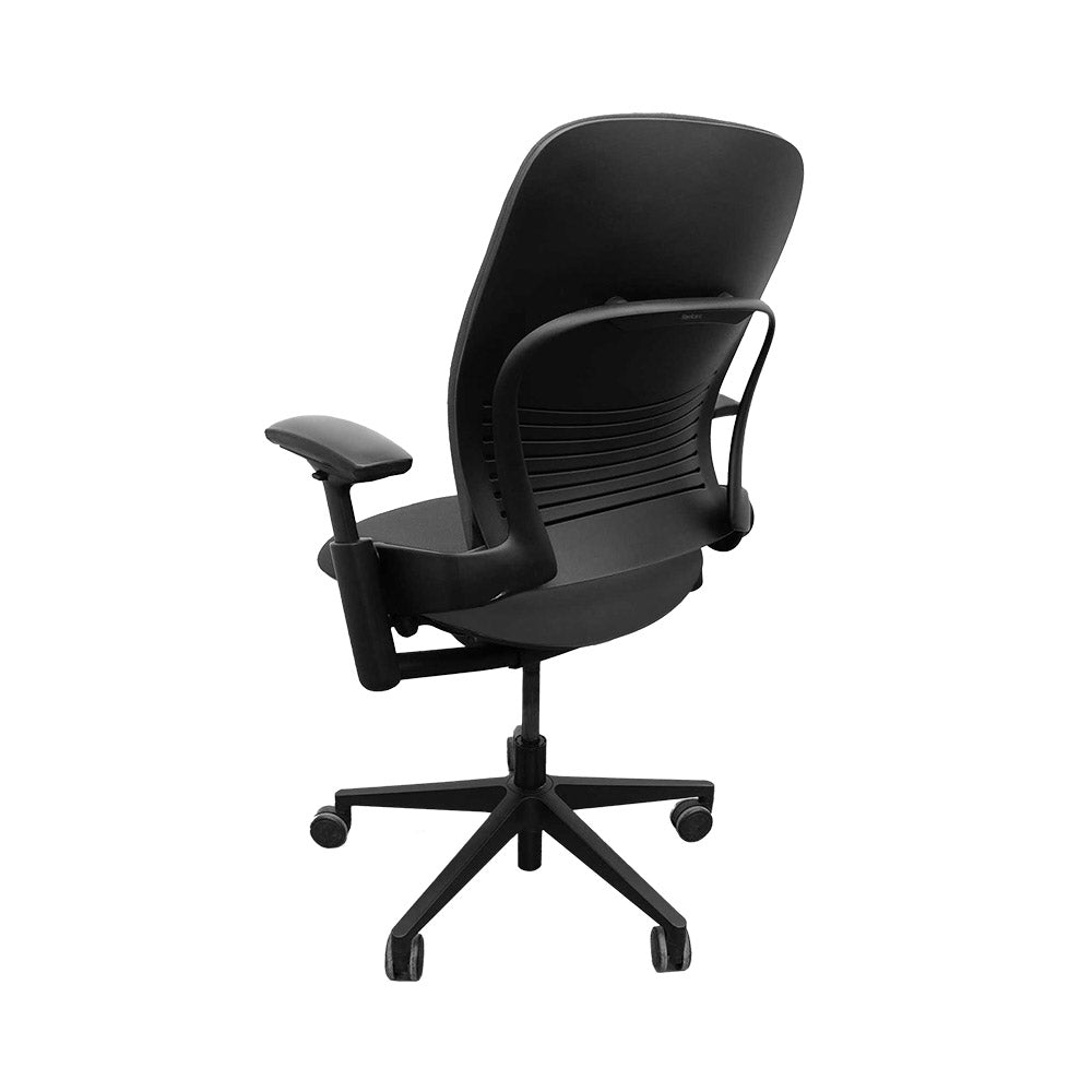 <tc>Steelcase</tc>: <tc>Leap V2</tc> Bureaustoel - Grijze stof - Gereviseerd