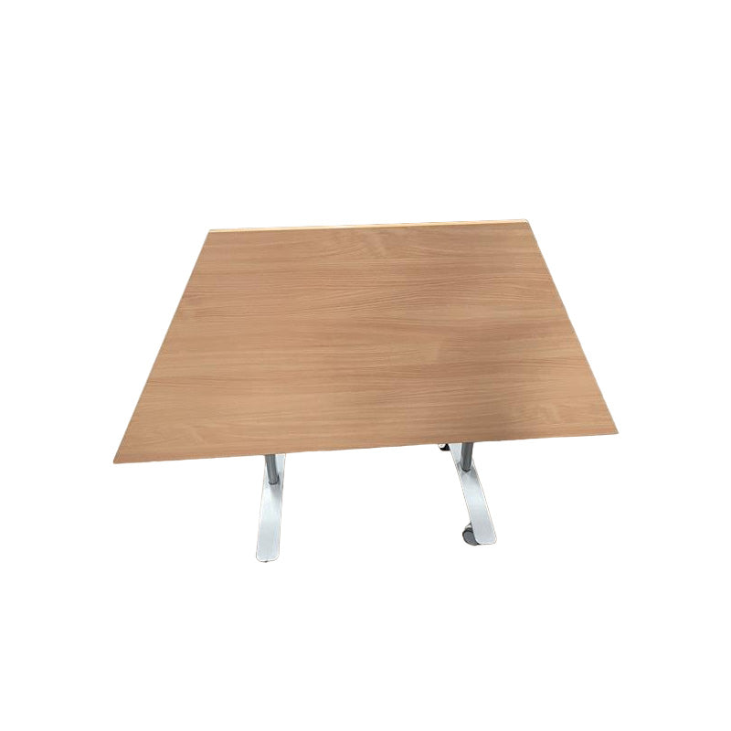 Teknik: Trapezidaal bureau - Gerenoveerd