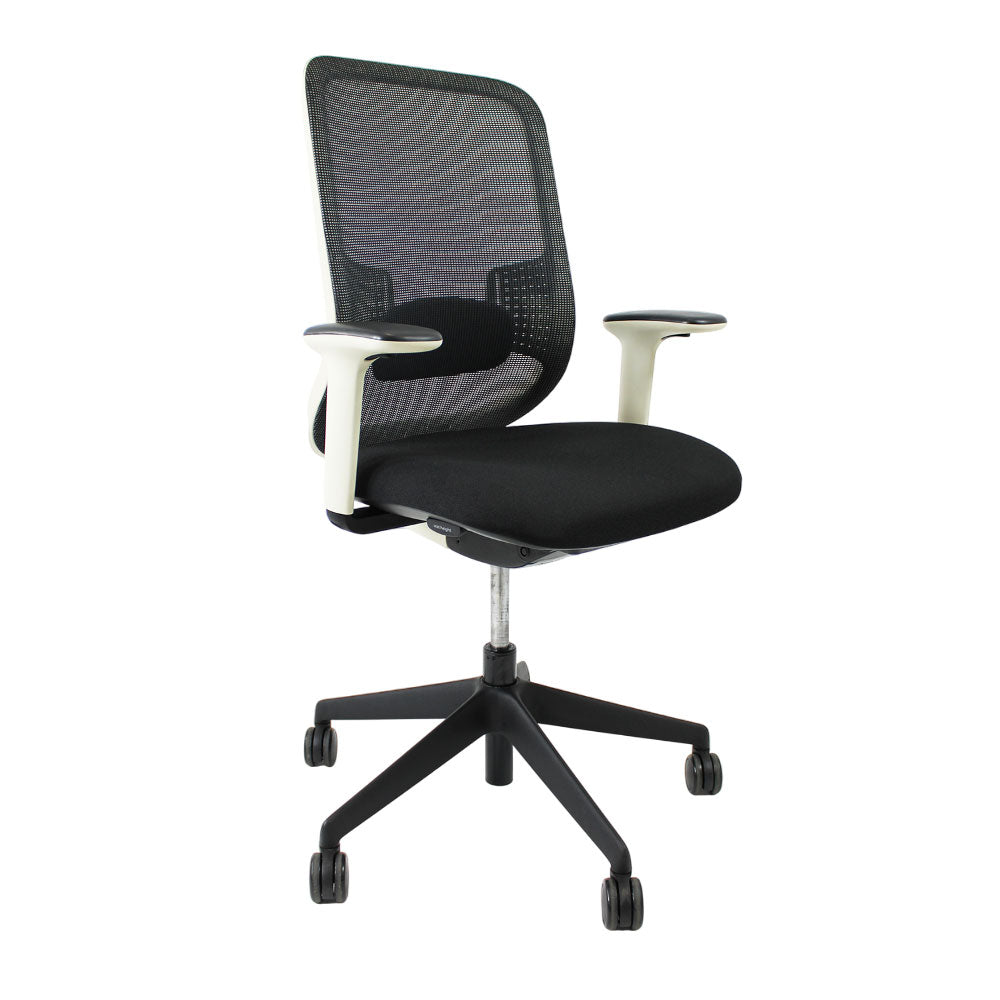 Orangebox: Do - Task Chair in Black Fabric/White Frame - Refurbished