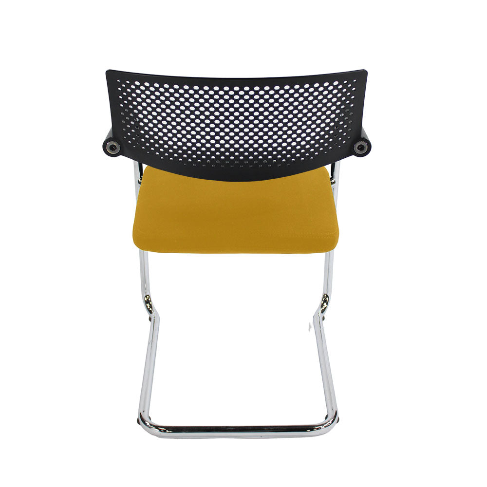 <tc>Vitra</tc>: <tc>VisaVis</tc> 2 vergaderstoelen in gele stof - gerenoveerd