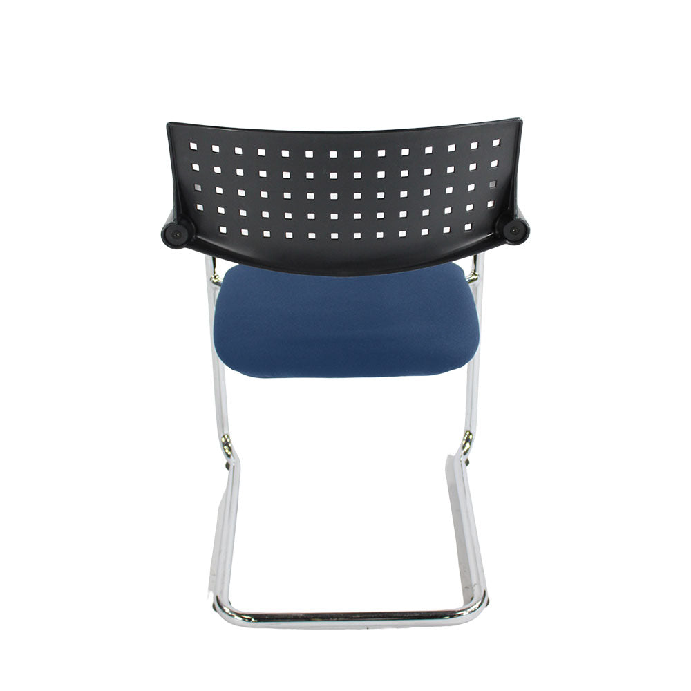 <tc>Vitra</tc>: <tc>VisaVis</tc> Vergaderstoel in blauwe stof - Gereviseerd