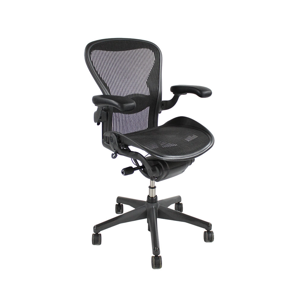 Herman Miller: Aeron - Size B - Full House (Graphite) - Refurbished