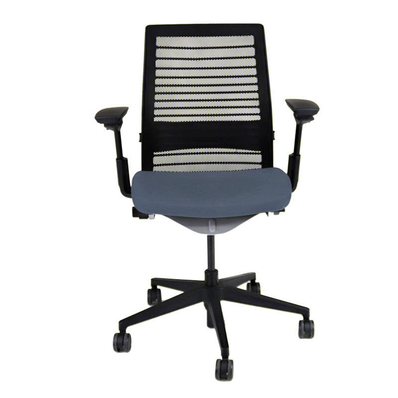 <tc>Steelcase</tc>: <tc>Think V2</tc> Bureaustoel met mesh-rug - Gereviseerd