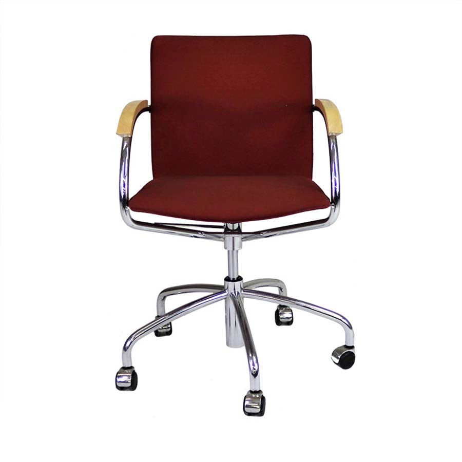 Thonet: Conference Chair - Gerenoveerd