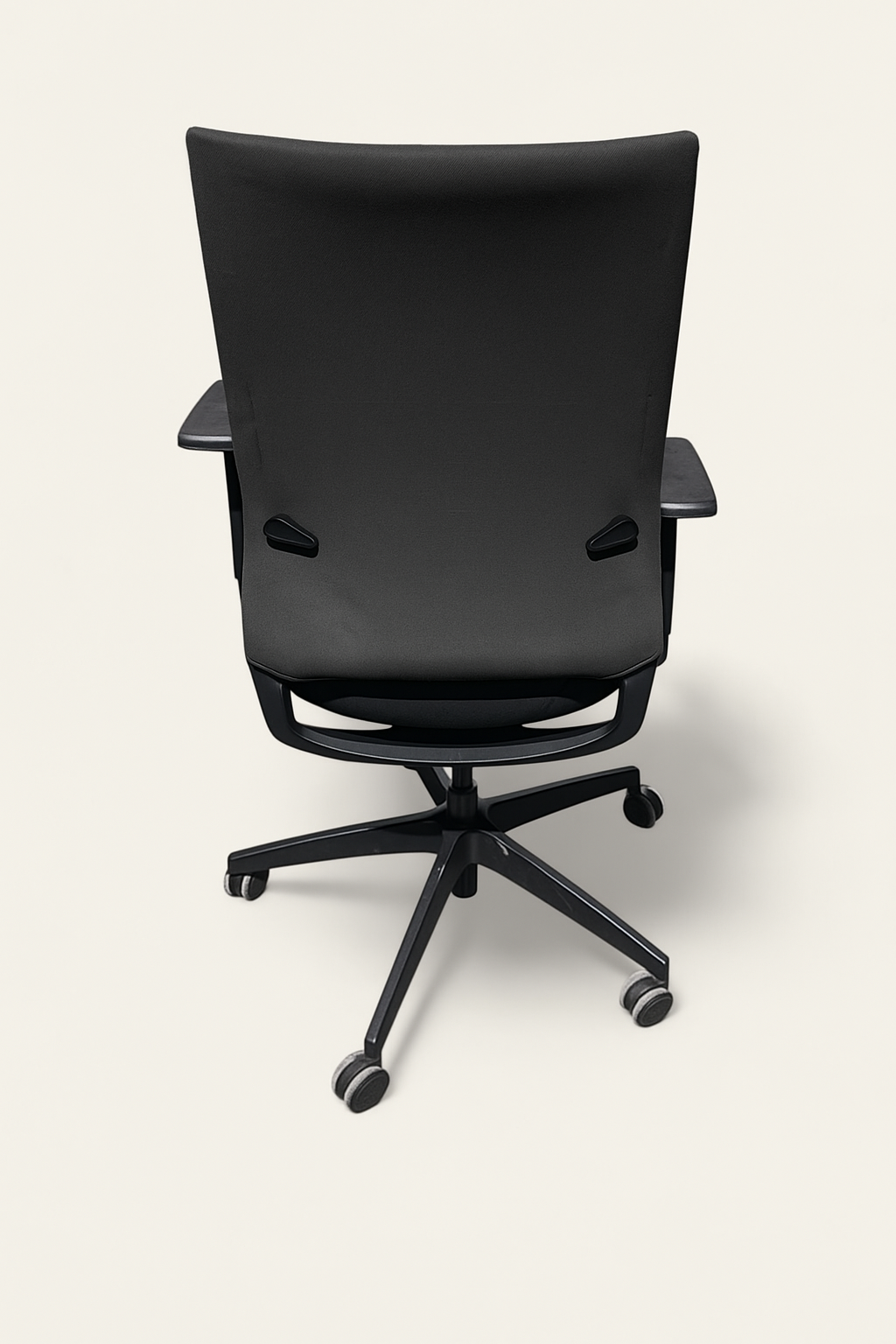 Sedus: Quarterback Task Chair in Black Fabric - Refurbished