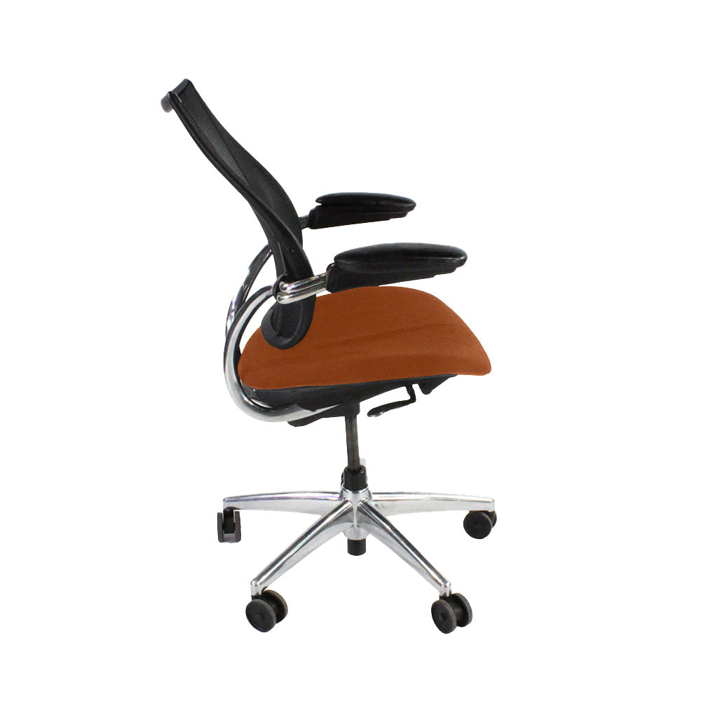 Humanscale: Liberty-bureaustoel in bruin leer/aluminium frame - gerenoveerd