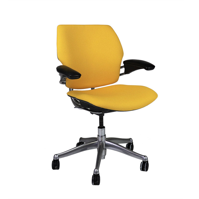 Humanscale: Freedom-bureaustoel met aluminium frame in gele stof - Gerenoveerd