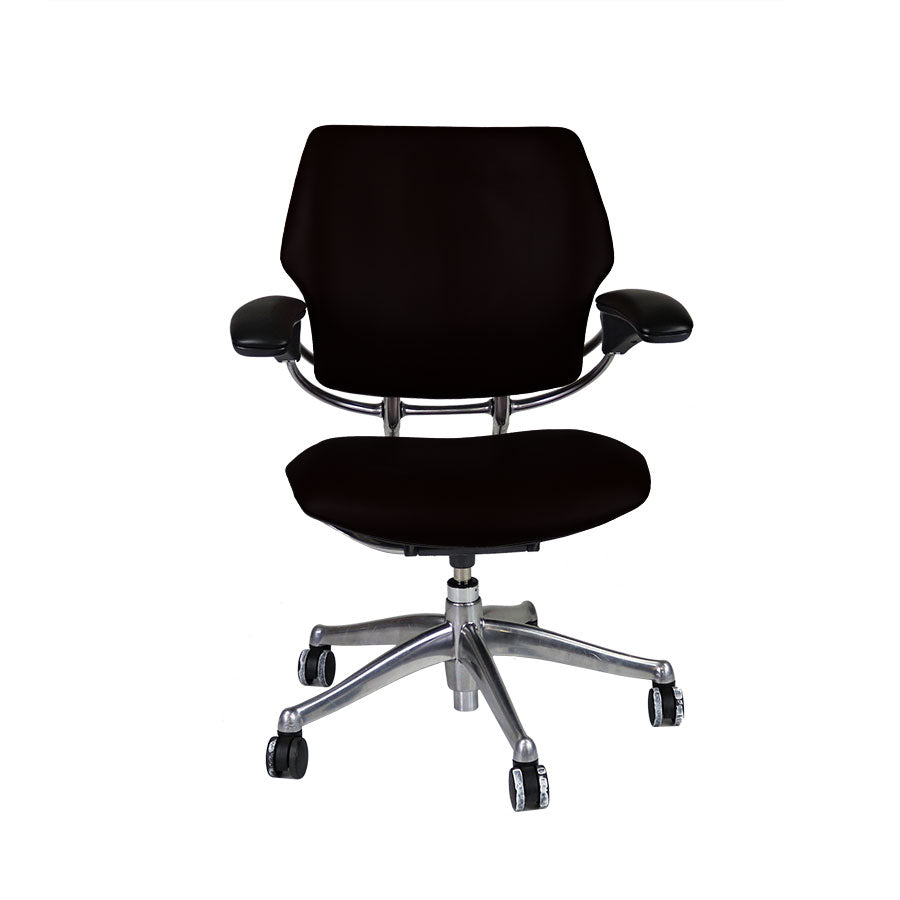 Humanscale: Freedom-bureaustoel met aluminium frame in zwart leer - gerenoveerd