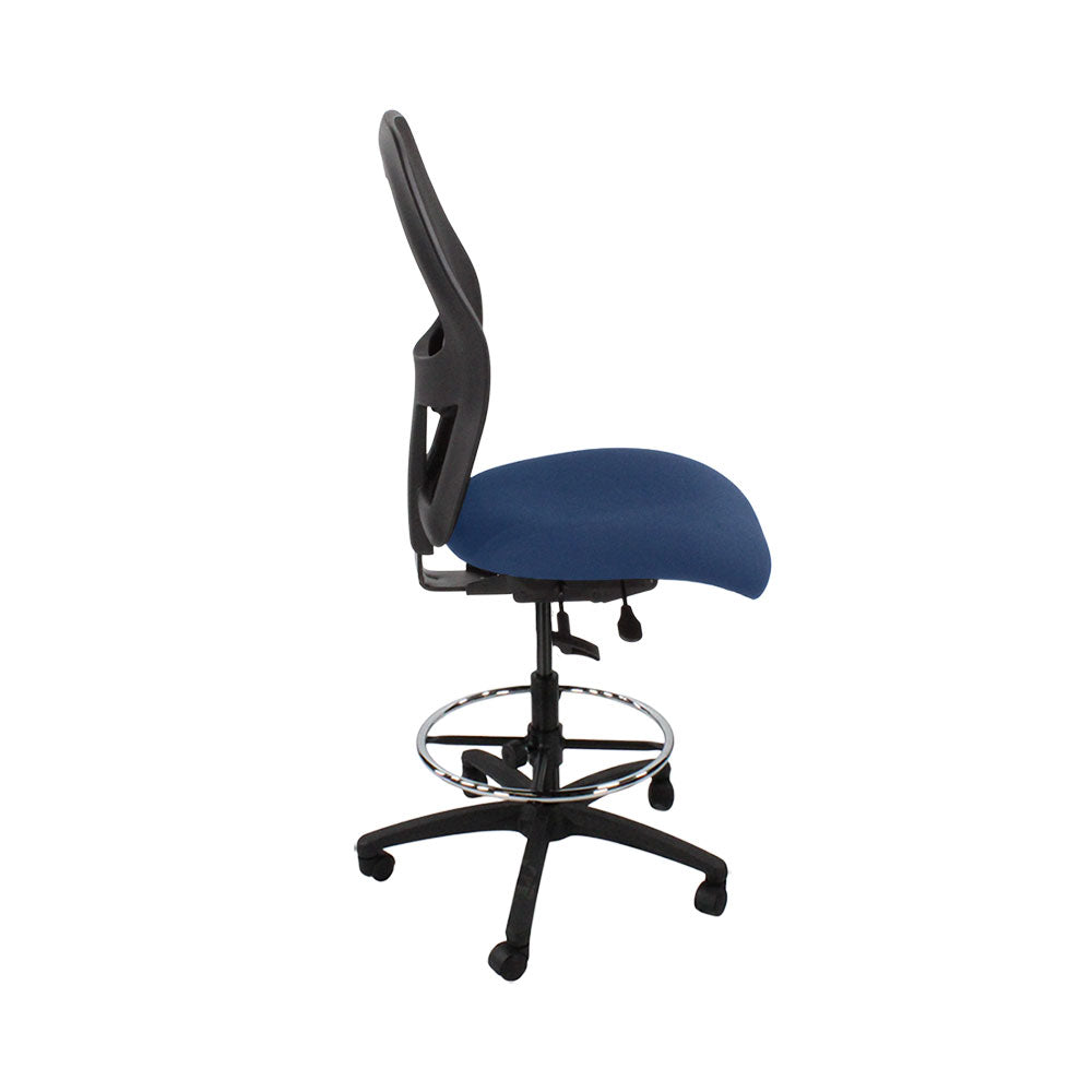 Ahrend: 160 Type Draughtsman Chair Without Arm in Blue Fabric - Black Base - Refurbished