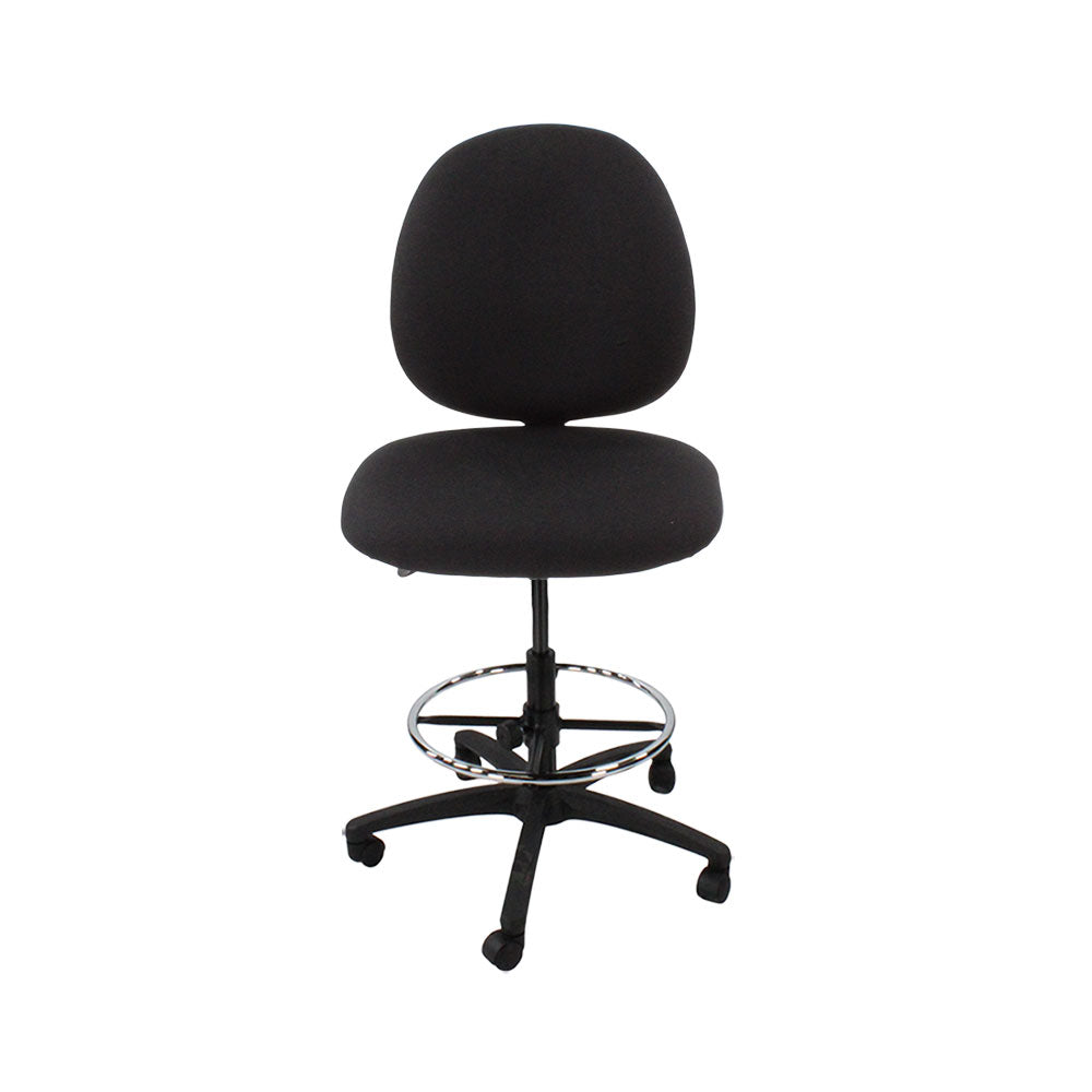 TOC: Scoop Draftsman-stoel zonder armen in zwarte stof - Gerenoveerd