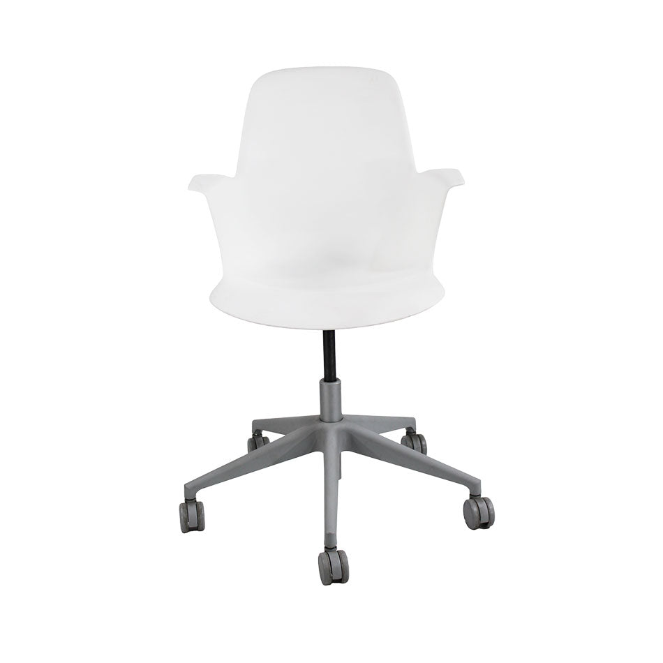 Steelcase: Node-stoel in wit - Gerenoveerd