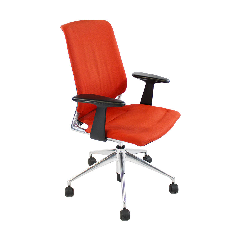 Vitra: Meda bureaustoel met aluminium frame in rode stof - Gerenoveerd