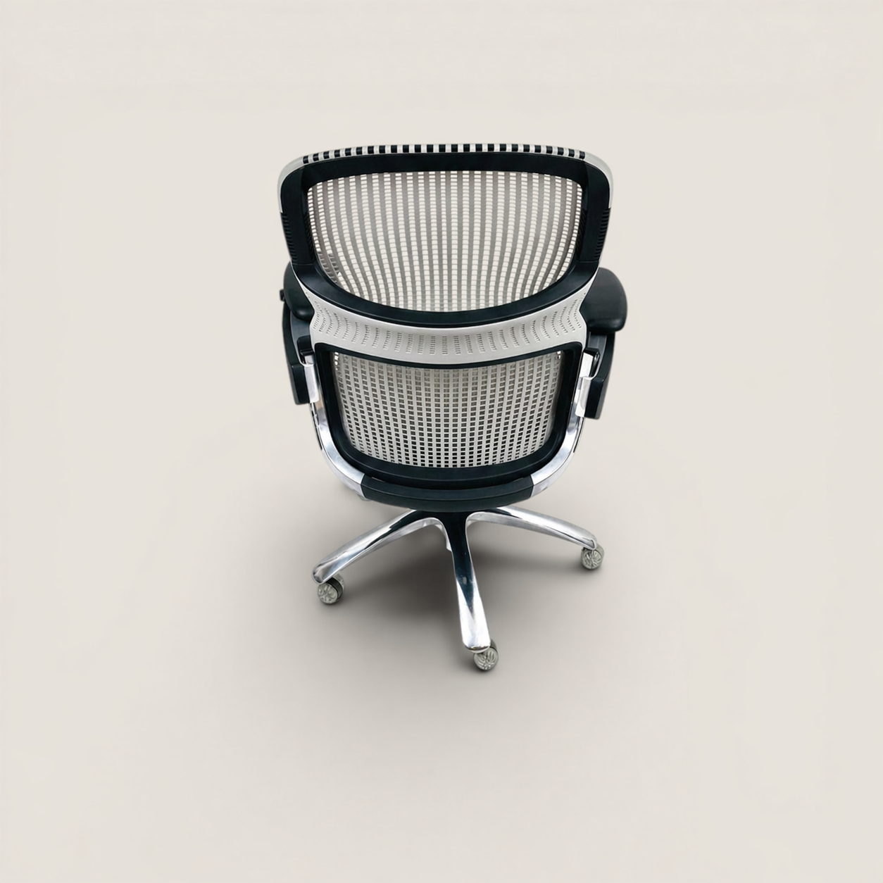 Knoll: Generation - Task Chair in Black- Refurbished