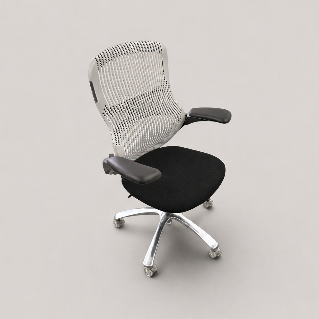 <tc>Knoll</tc>Generatie - Bureaustoel in zwart - Gereviseerd