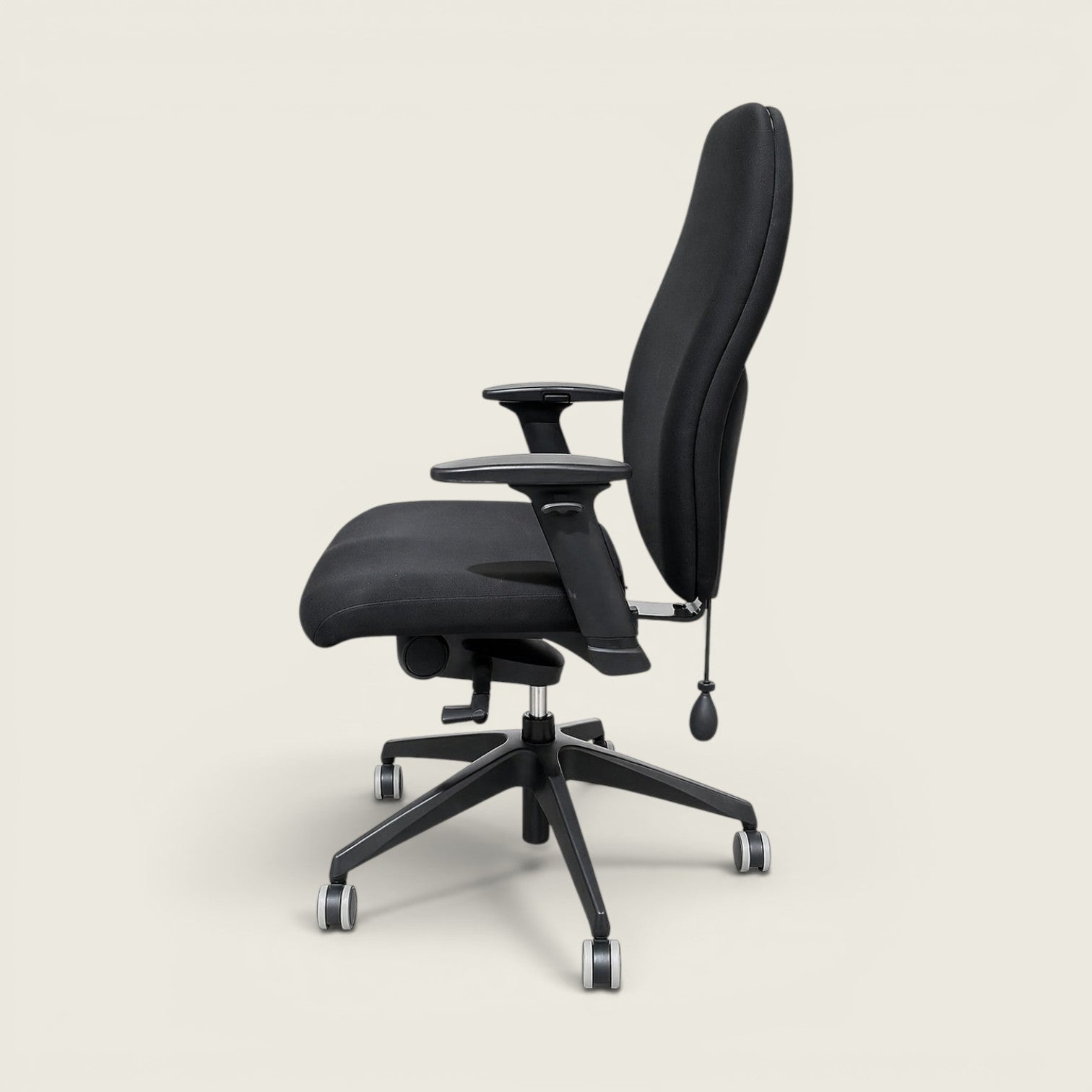 Posturite: Task Chair in Black - Refurbished - Office Chairs