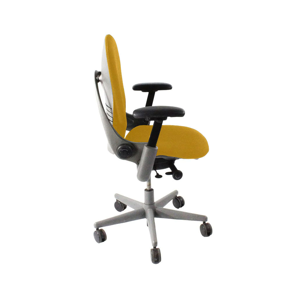 Steelcase: Leap V1 Bureaustoel - Grijs frame/gele stof - Gerenoveerd