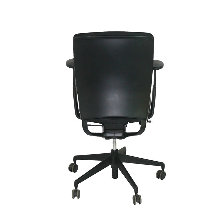 Senator: Enigma S21 Office Chair with Black Frame in Black Fabric - Refurbished