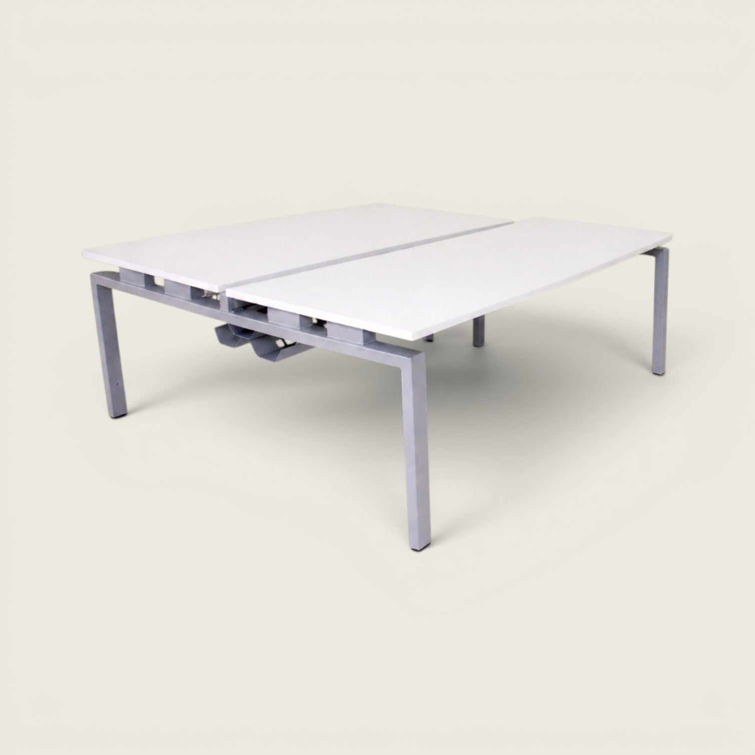 <tc>Senator</tc> Bankbureau 2-weg - Werkstation 1400 mm x 1600 mm - Gereviseerd