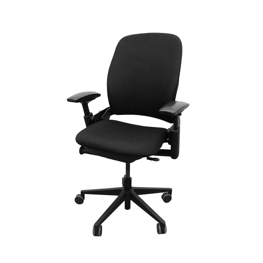 Steelcase: Leap V2 Bureaustoel - Zwarte stof - Gerenoveerd
