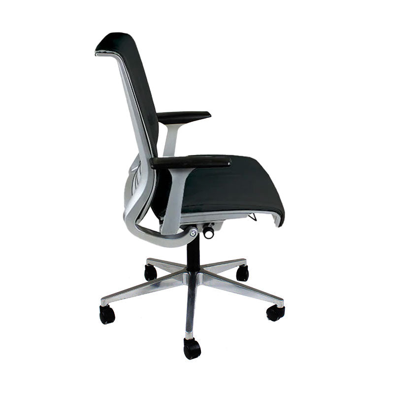 Steelcase: Think V2 Office Chair in Black Fabric - Refurbished