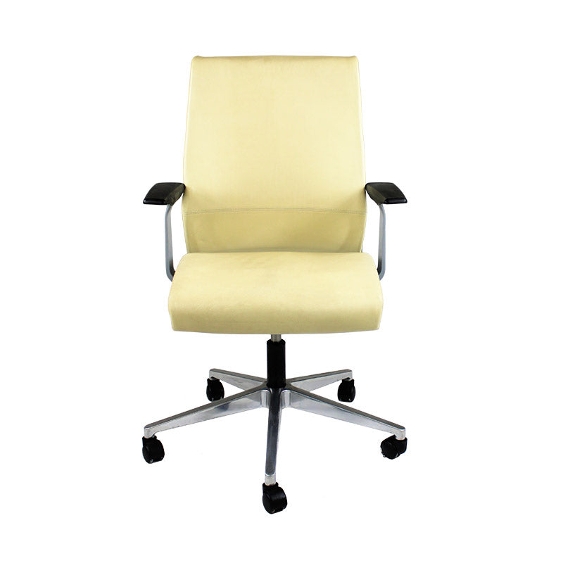 Steelcase: Think V1 in Cream Leather - Refurbished