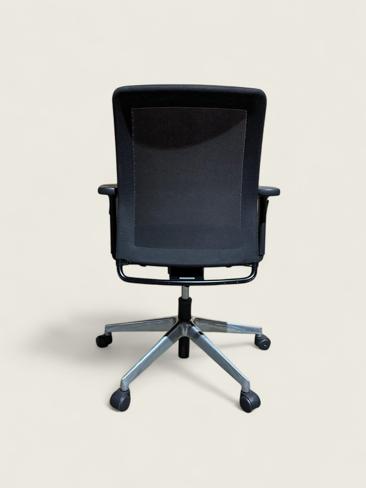 Weisner Hagar: Task Chair - Refurbished
