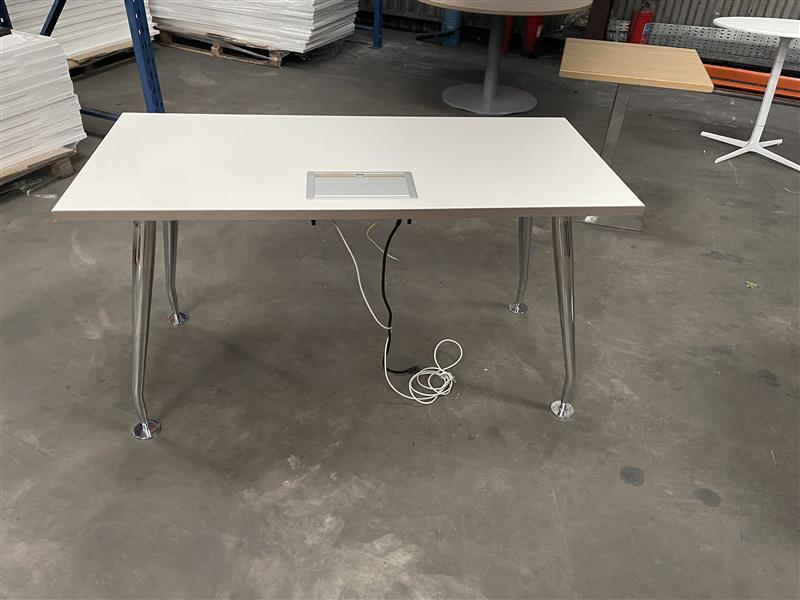 Orangebox: Obvia Office Desk - Refurbished