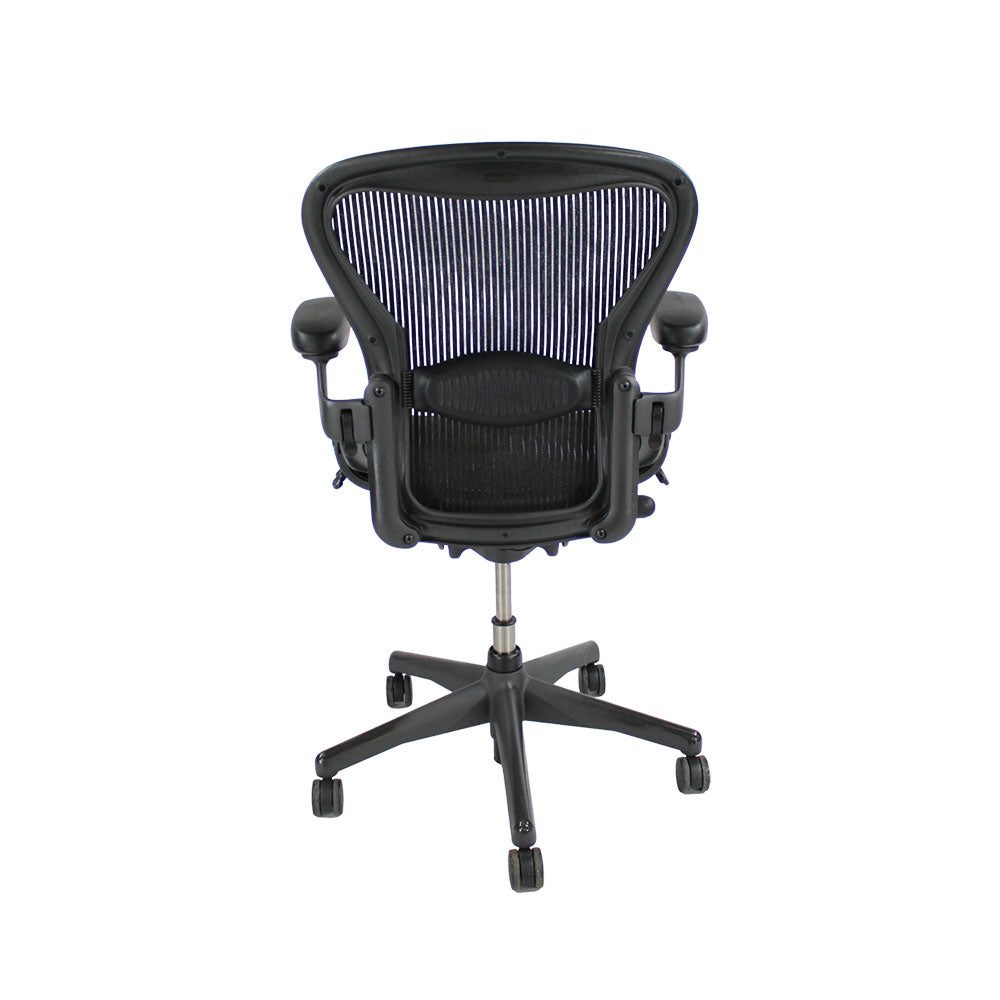 Herman Miller: Aeron - Maat B - Full House (grafiet) - Gerenoveerd