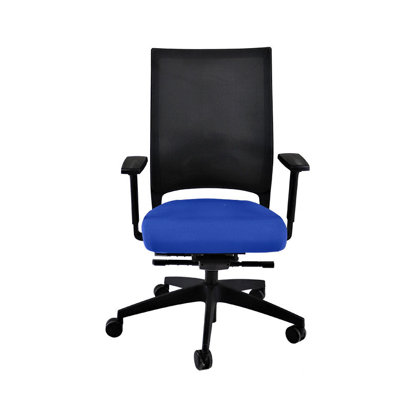 Sedus: Quarterback bureaustoel met zwart frame in blauwe stof - Gerenoveerd