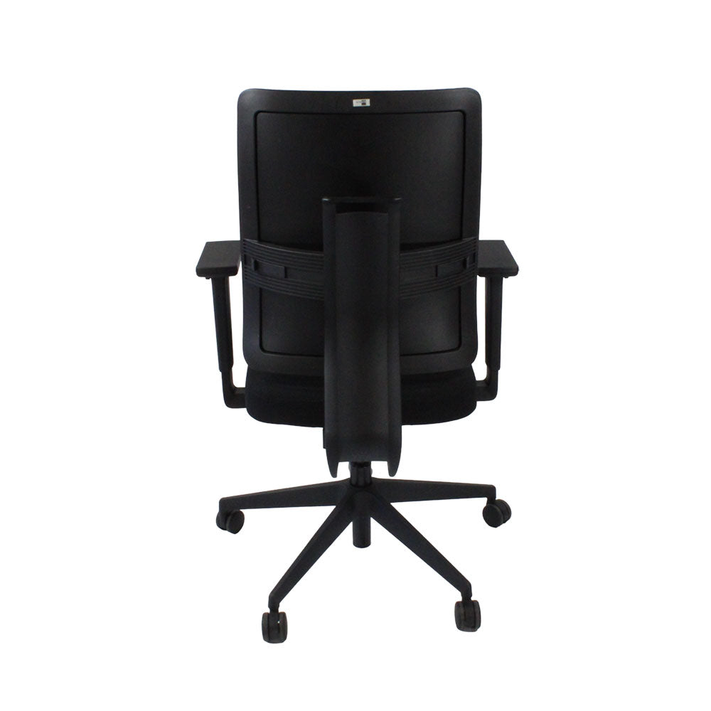 Viasit: Toleo Move gestoffeerde bureaustoel met rugleuning in zwart leer - gerenoveerd